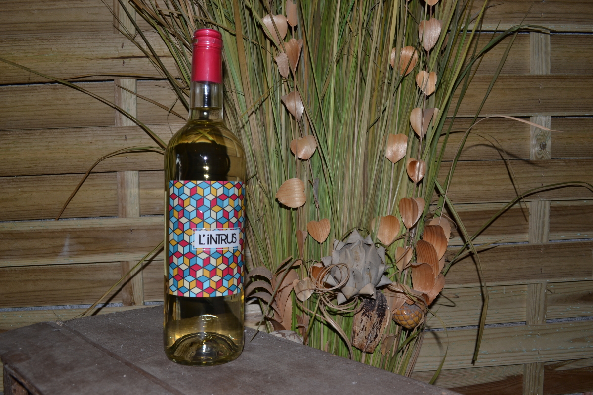 Vins Et Muscats - L'intrus