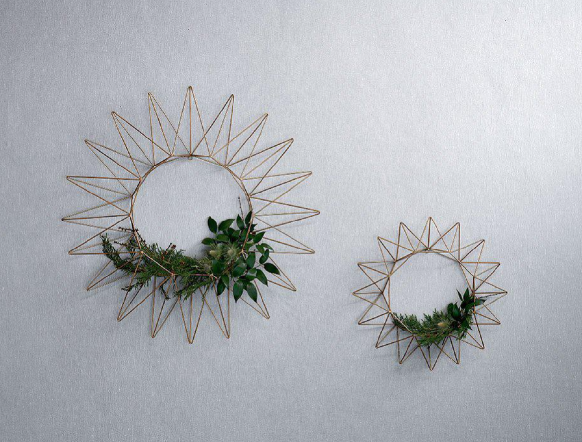 Objets De Décoration - Couronne En Laiton